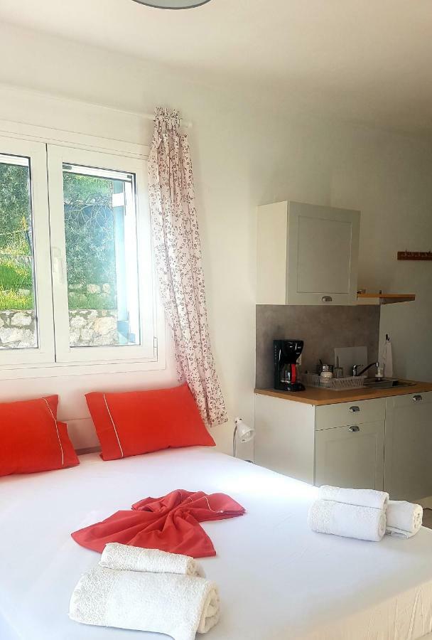 Elaia Country Living Villa Galatás Eksteriør bilde